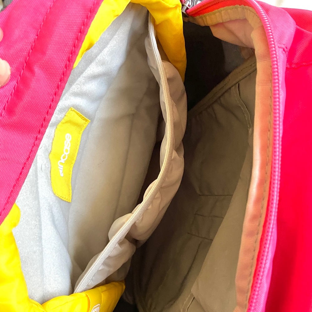 Incase 13.5” Laptop Backpack - Picture 5 of 5